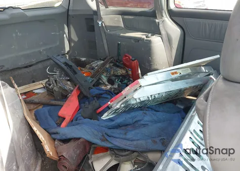 2004 Honda Odyssey Ex-L from USA, damaged, VIN 5FNRL18974B098085